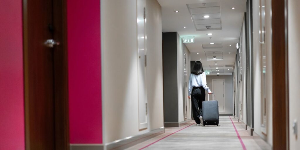 Hotel safety tips before arrival